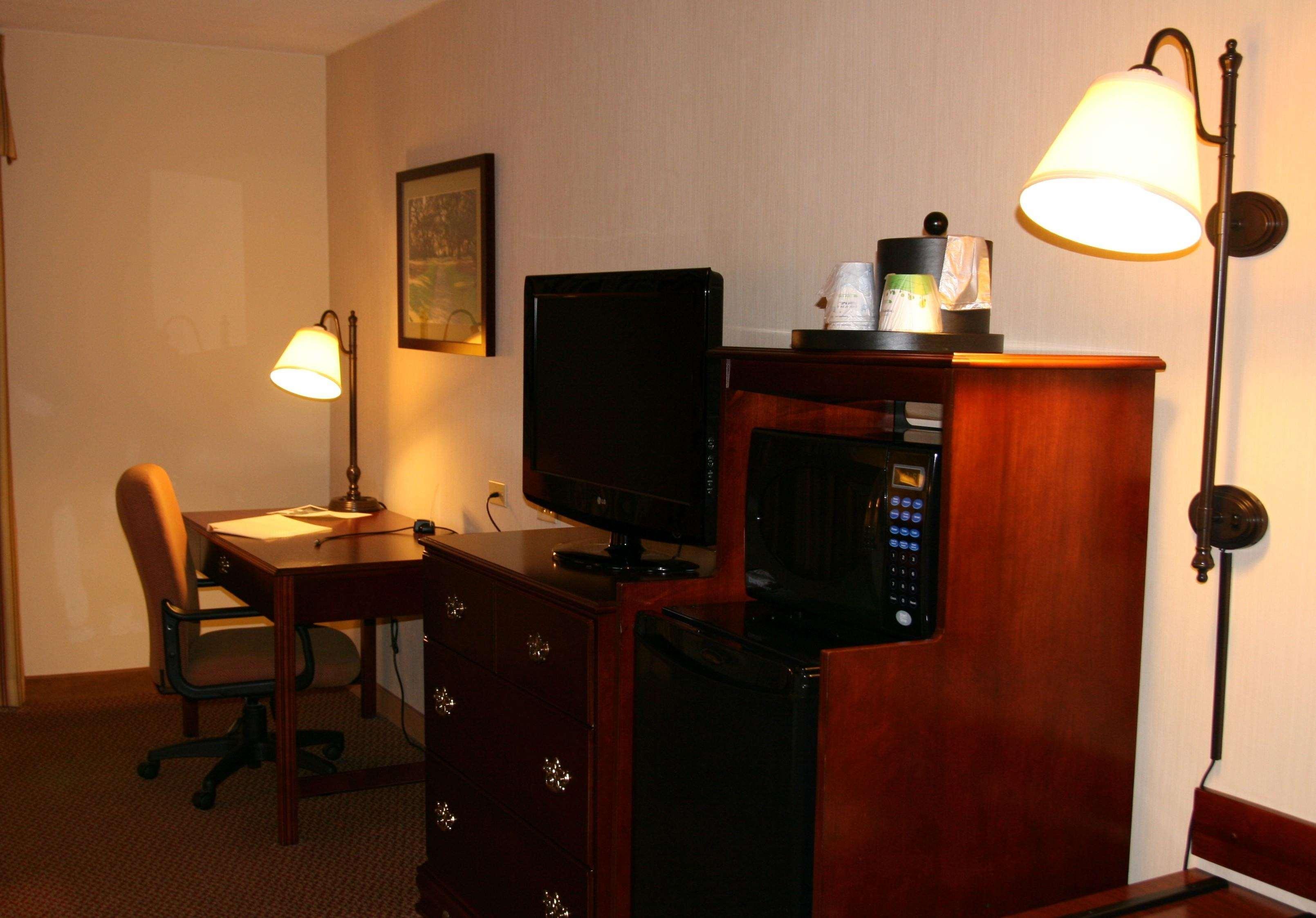 ハンプトン イン エンポリア エンポーリア 部屋 写真